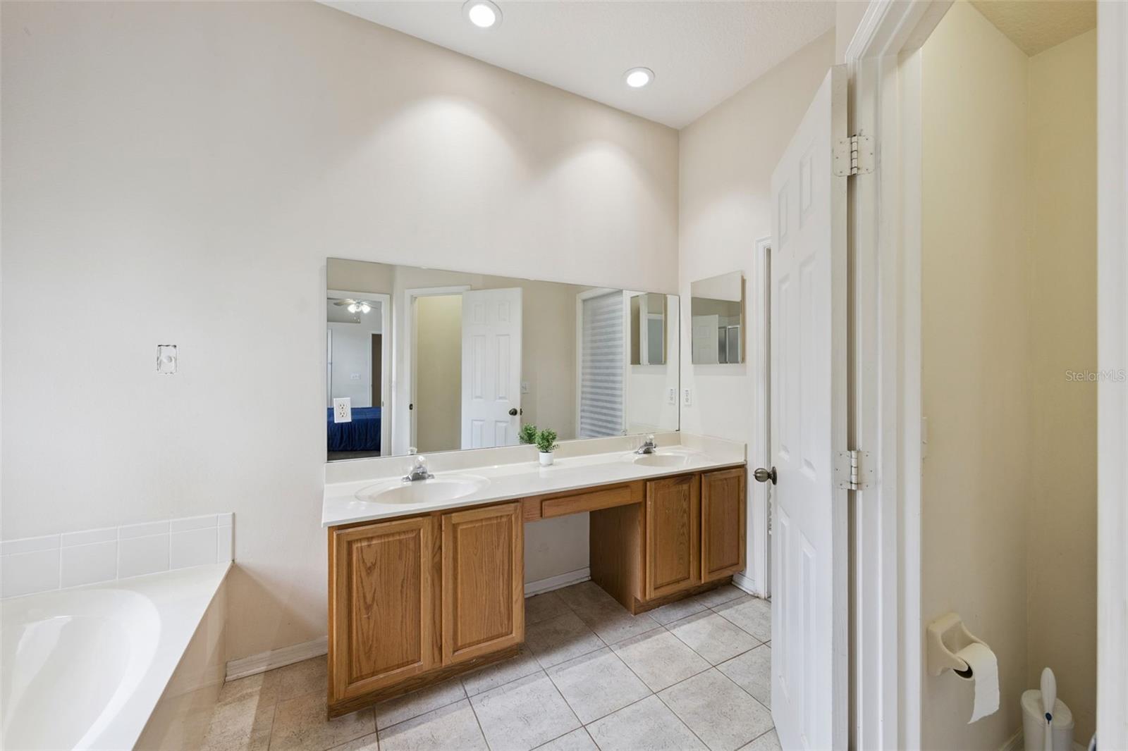 Image 15 of 29 For 3834 Aiden Place