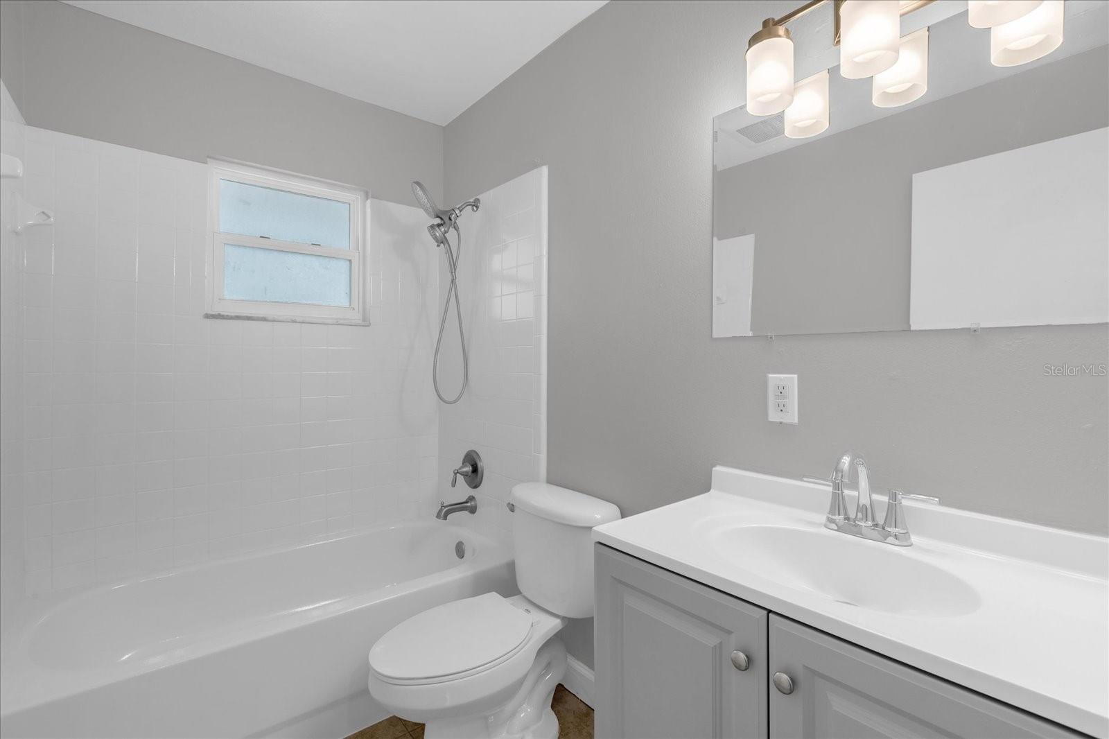 Image 11 of 23 For 284 Short St