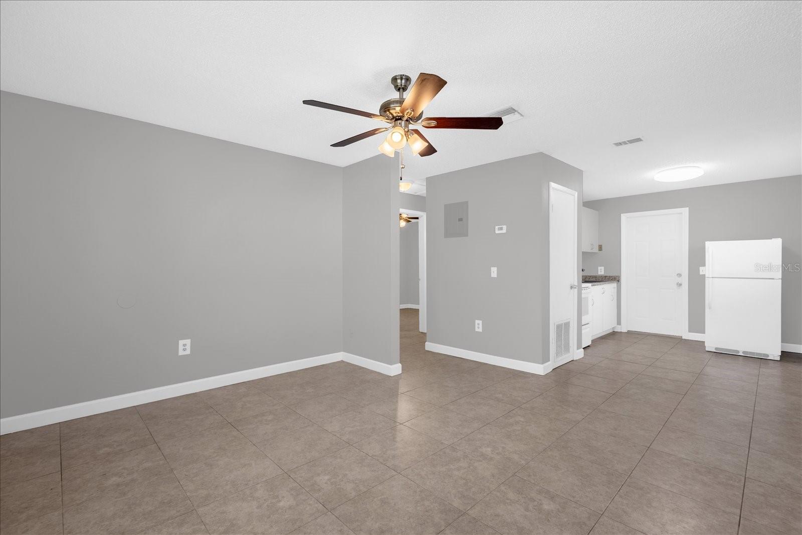 Image 6 of 23 For 284 Short St