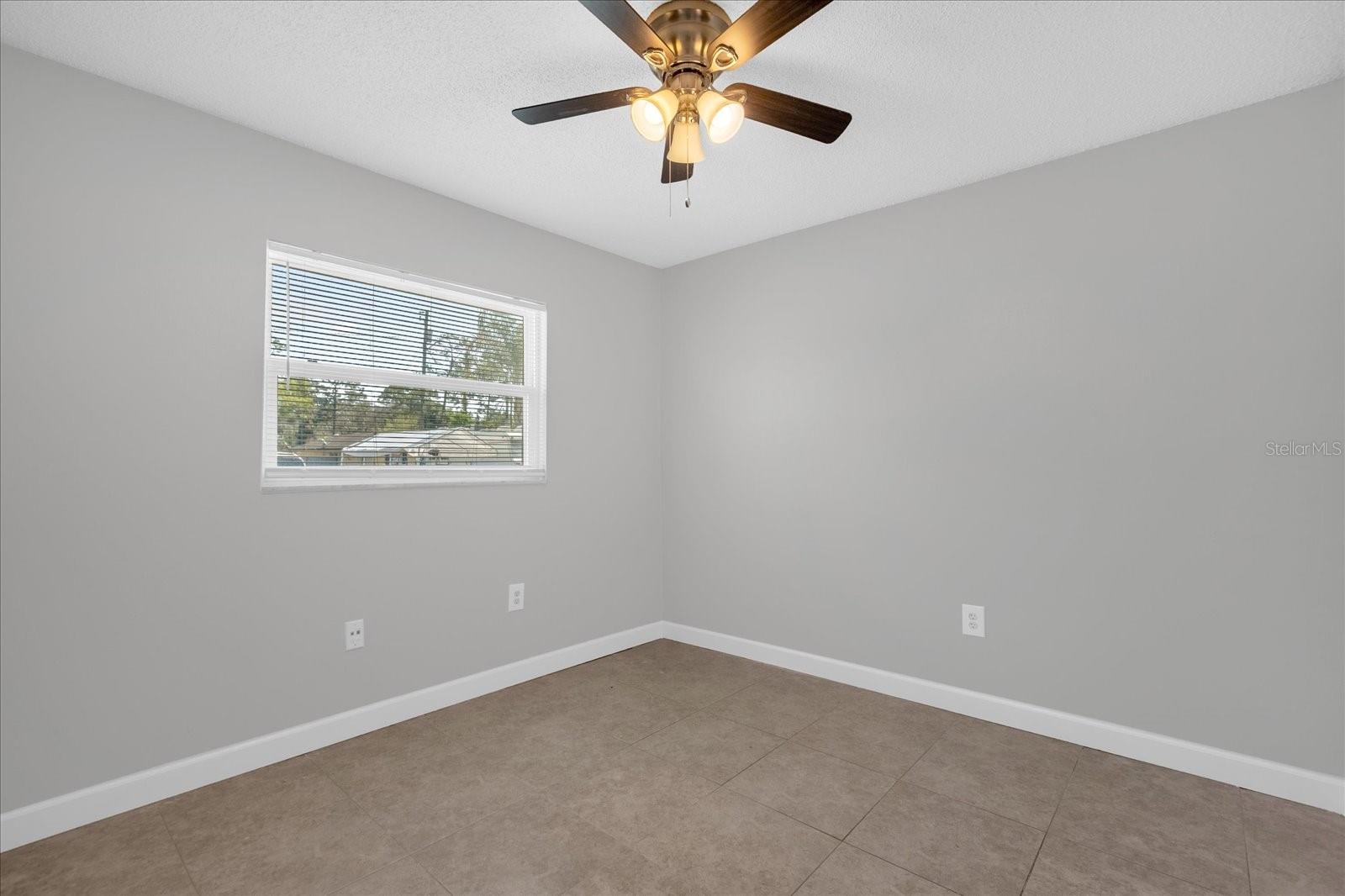 Image 9 of 23 For 284 Short St