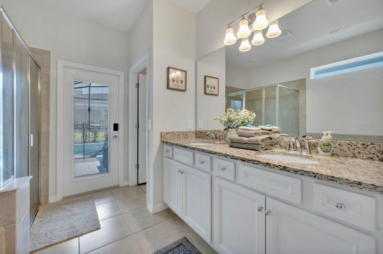 Image 20 of 80 For 7204 Oakmoss Loop