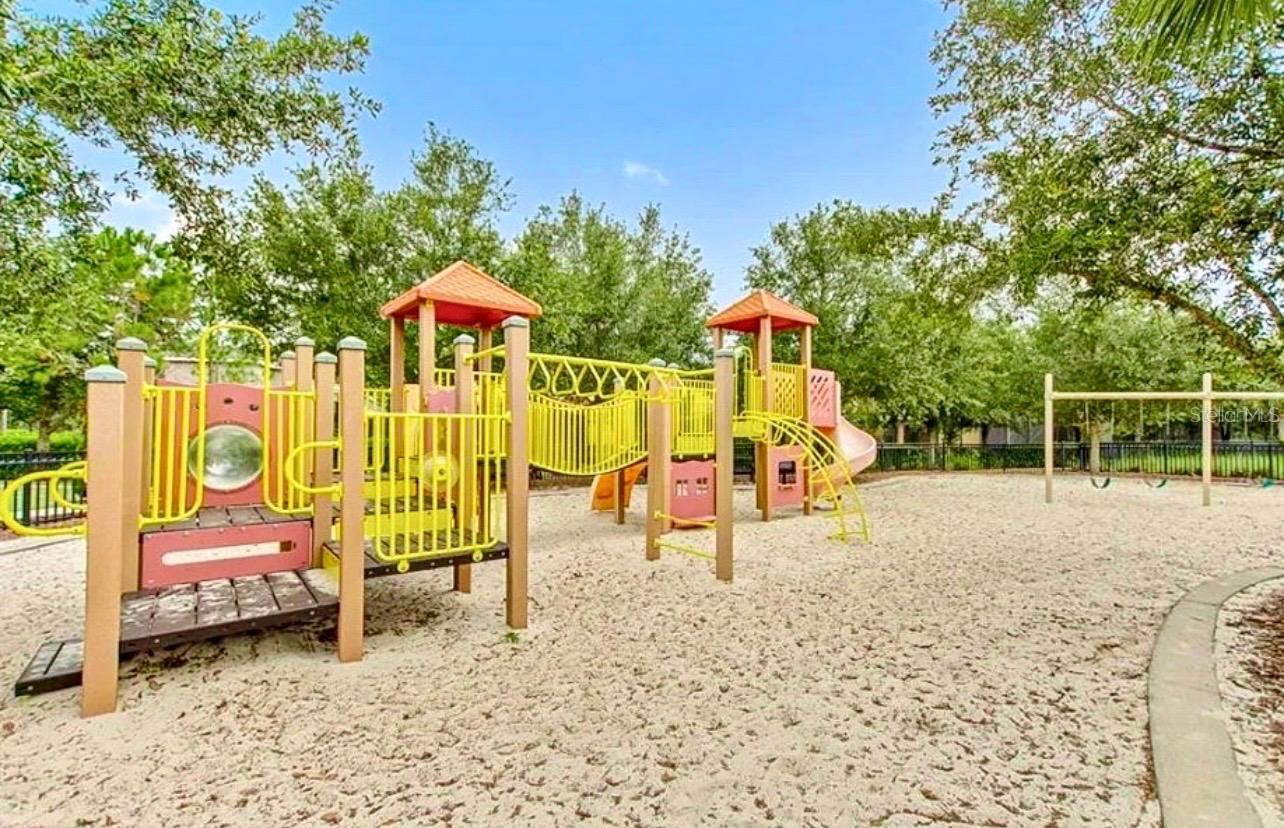 Image 74 of 80 For 7204 Oakmoss Loop