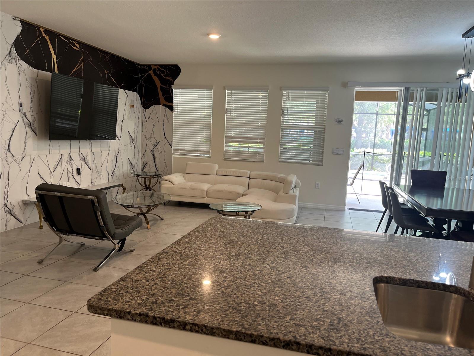 Image 10 of 47 For 5117 Oakbourne Avenue