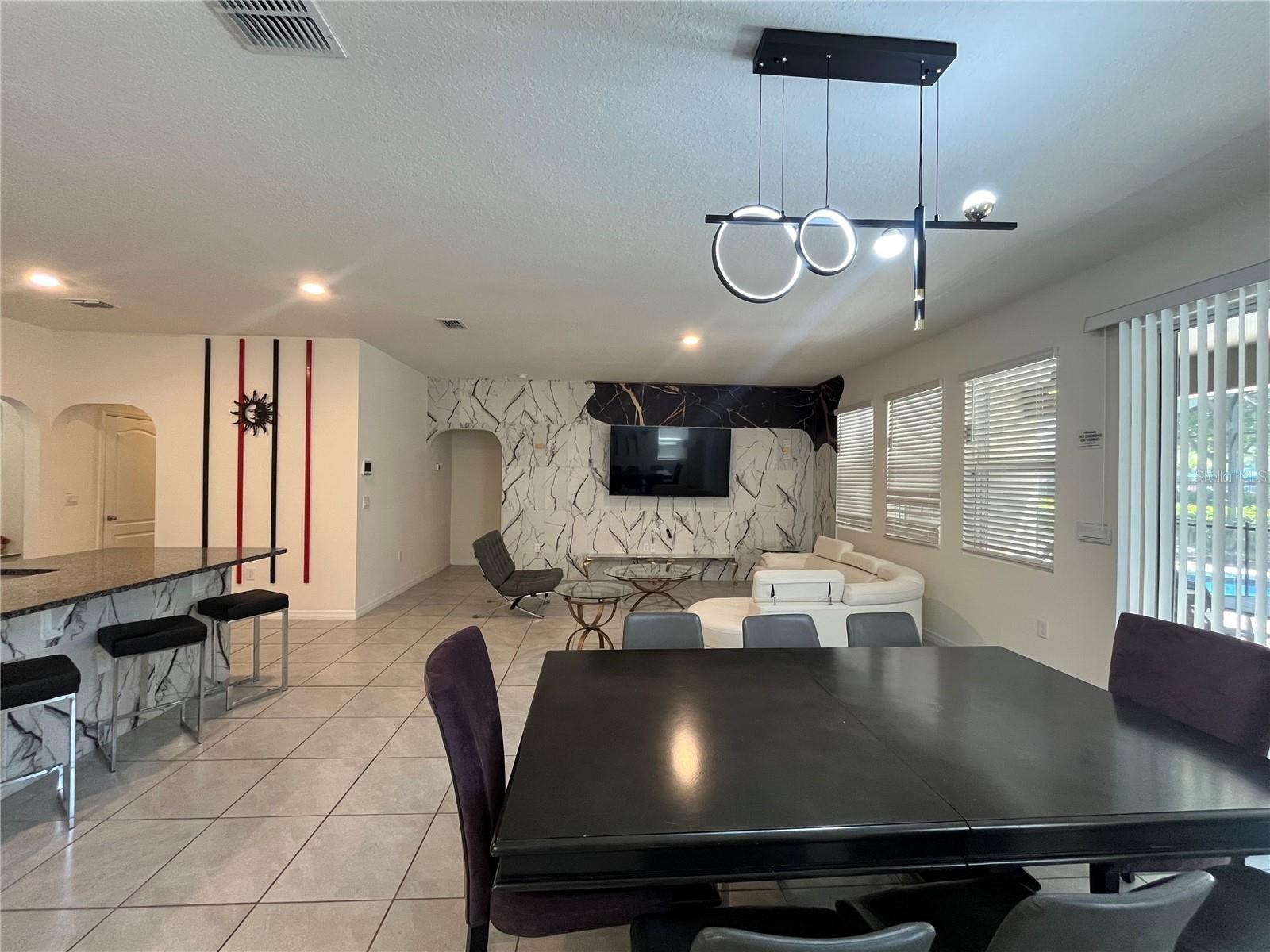 Image 13 of 47 For 5117 Oakbourne Avenue