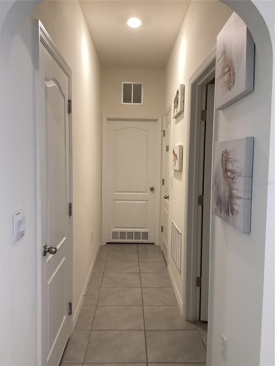 Image 18 of 47 For 5117 Oakbourne Avenue