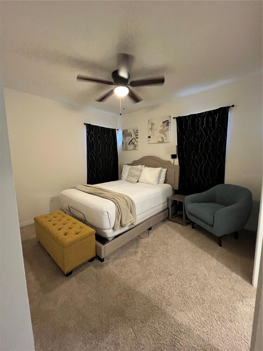 Image 26 of 47 For 5117 Oakbourne Avenue