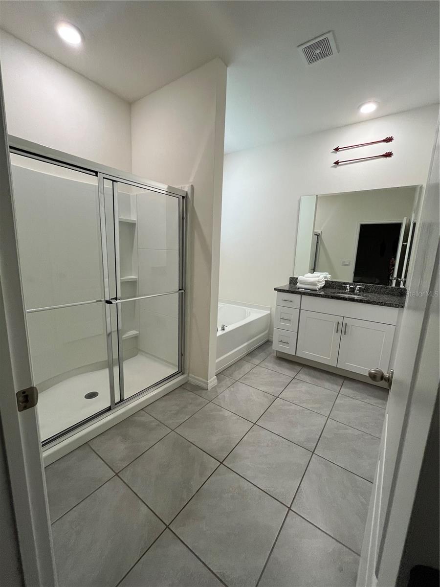 Image 30 of 47 For 5117 Oakbourne Avenue