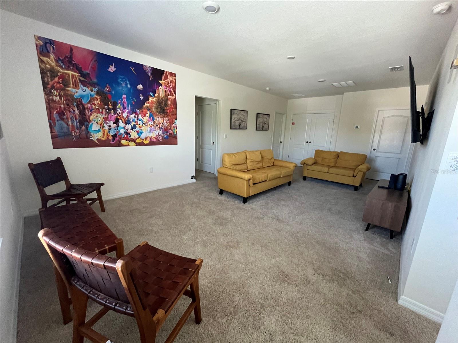 Image 32 of 47 For 5117 Oakbourne Avenue