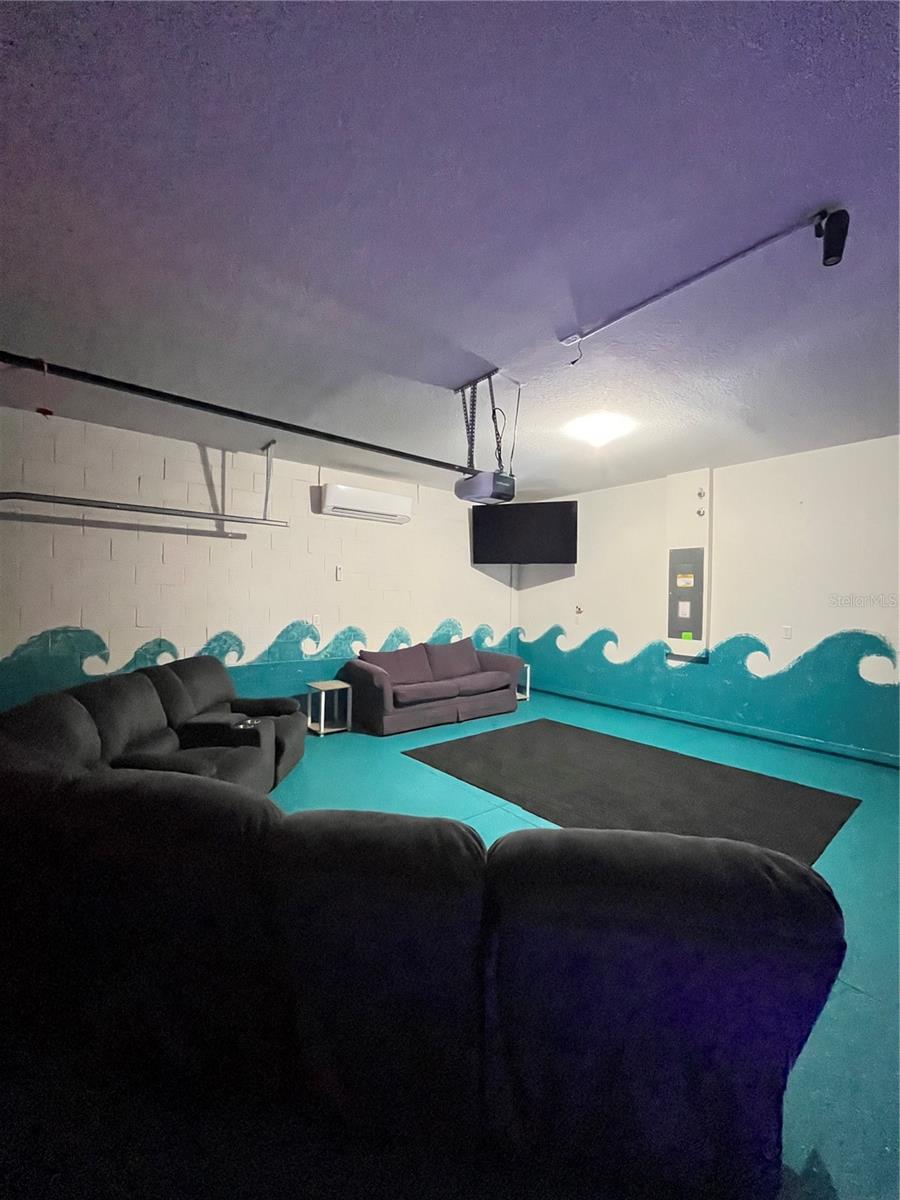 Image 36 of 47 For 5117 Oakbourne Avenue