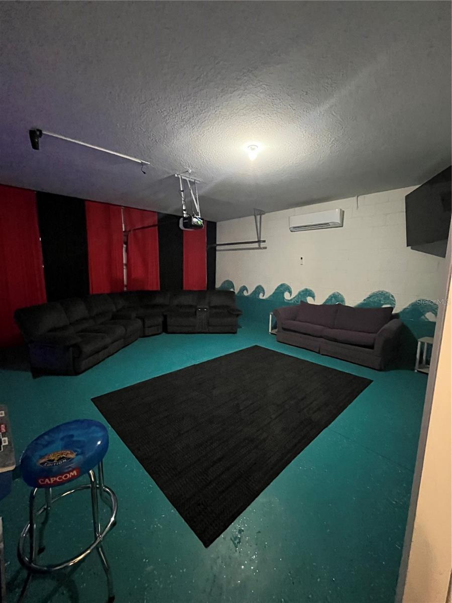 Image 37 of 47 For 5117 Oakbourne Avenue