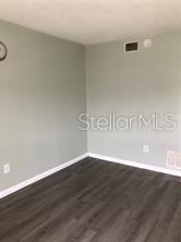 Image 8 of 13 For 915 Oak Ridge Road B