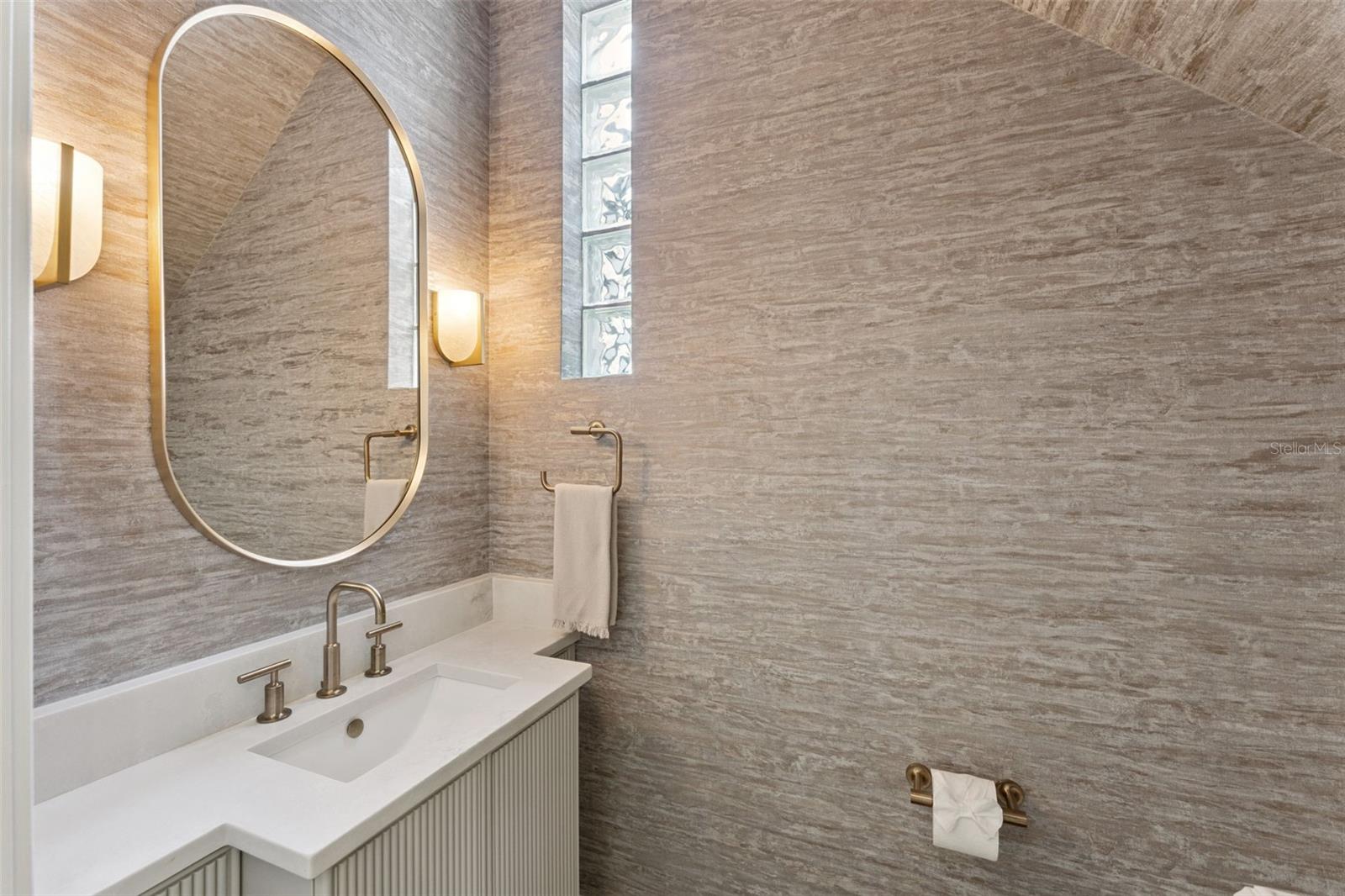 Image 18 of 38 For 621 Huntington Avenue