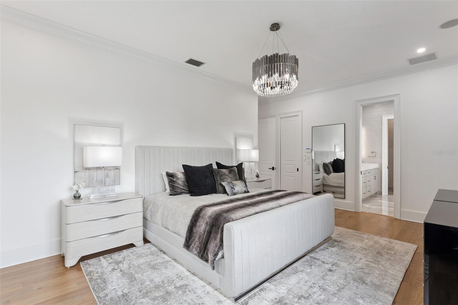 Image 22 of 38 For 621 Huntington Avenue