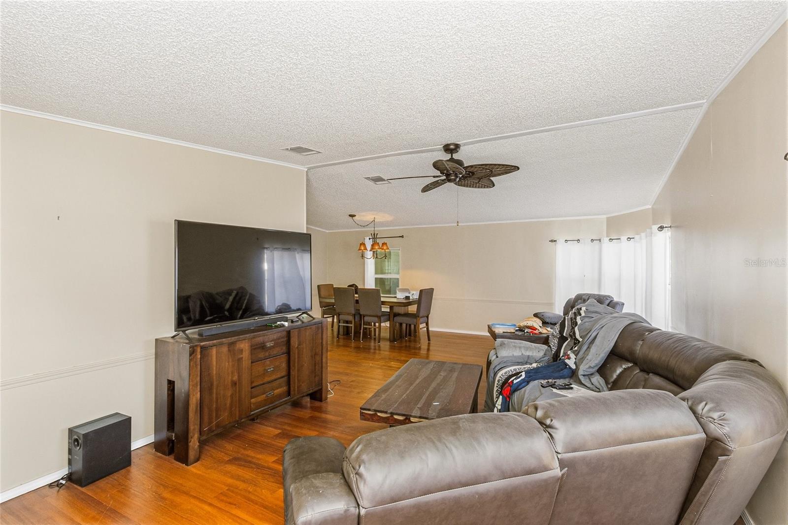 Image 15 of 80 For 917 Cypress Street