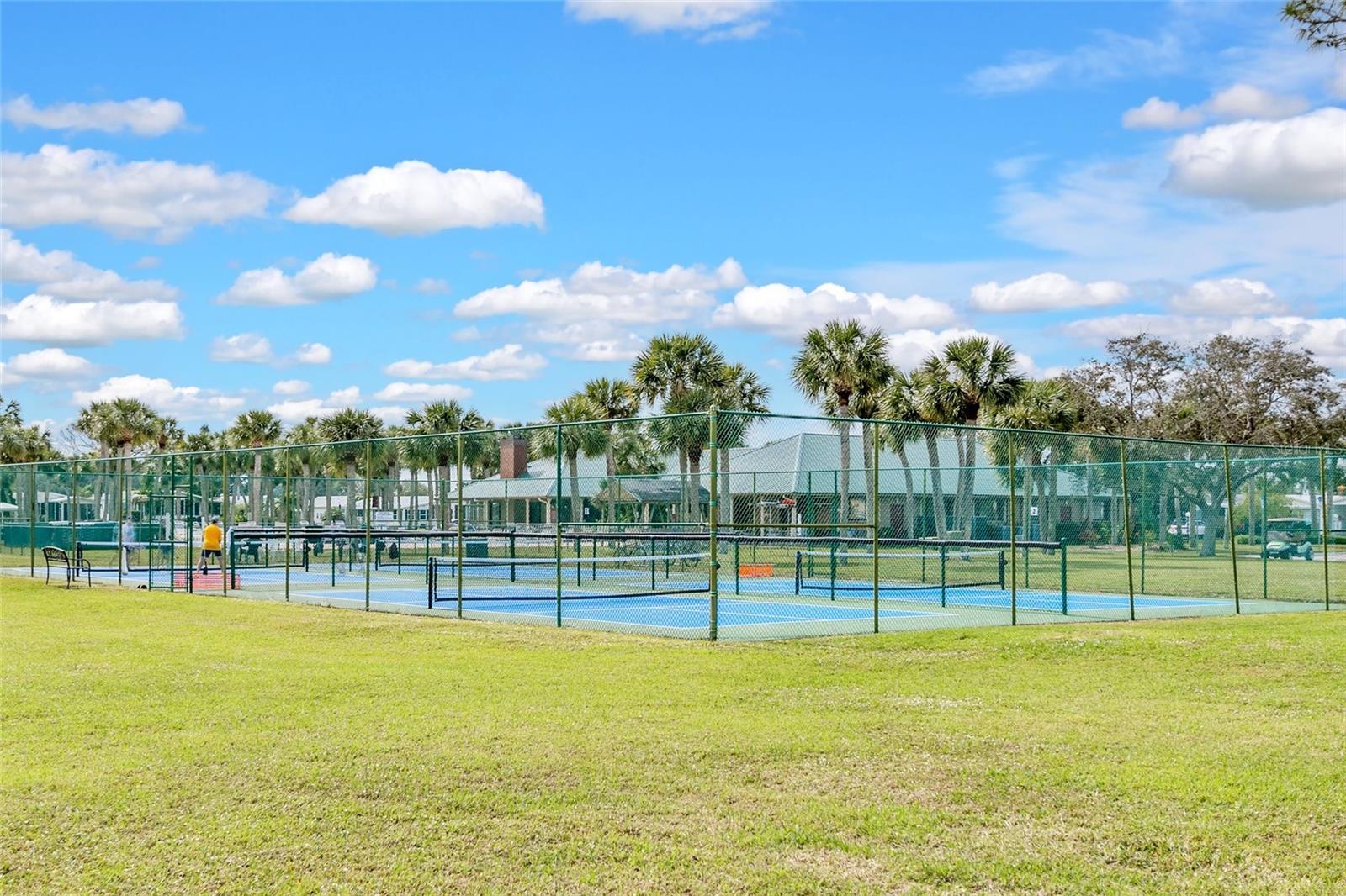 Image 76 of 80 For 917 Cypress Street