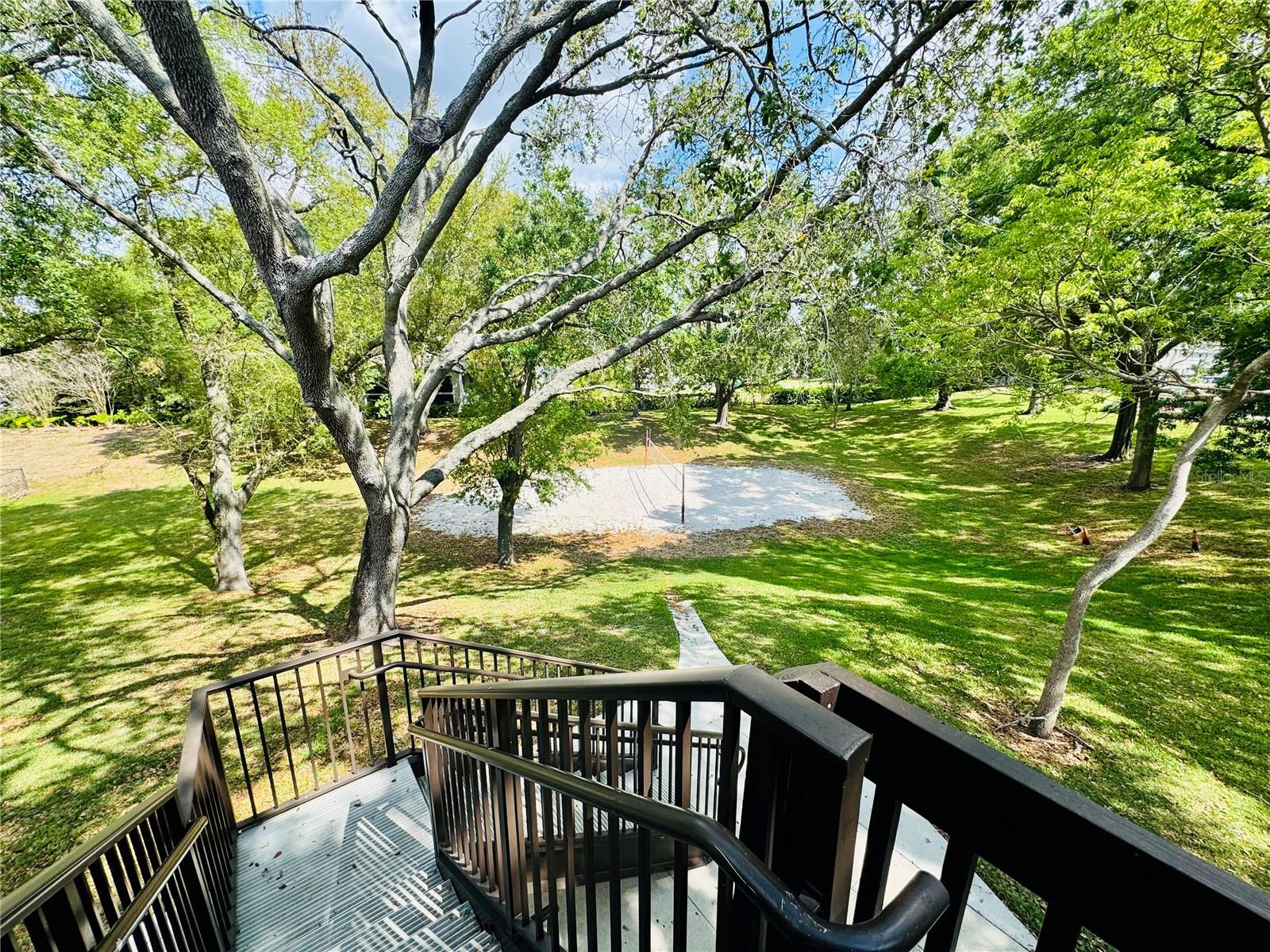 Image 4 of 16 For 385 Woodside Drive 201