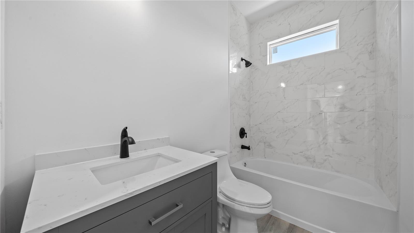 Image 11 of 41 For 703 Fox Gate Court