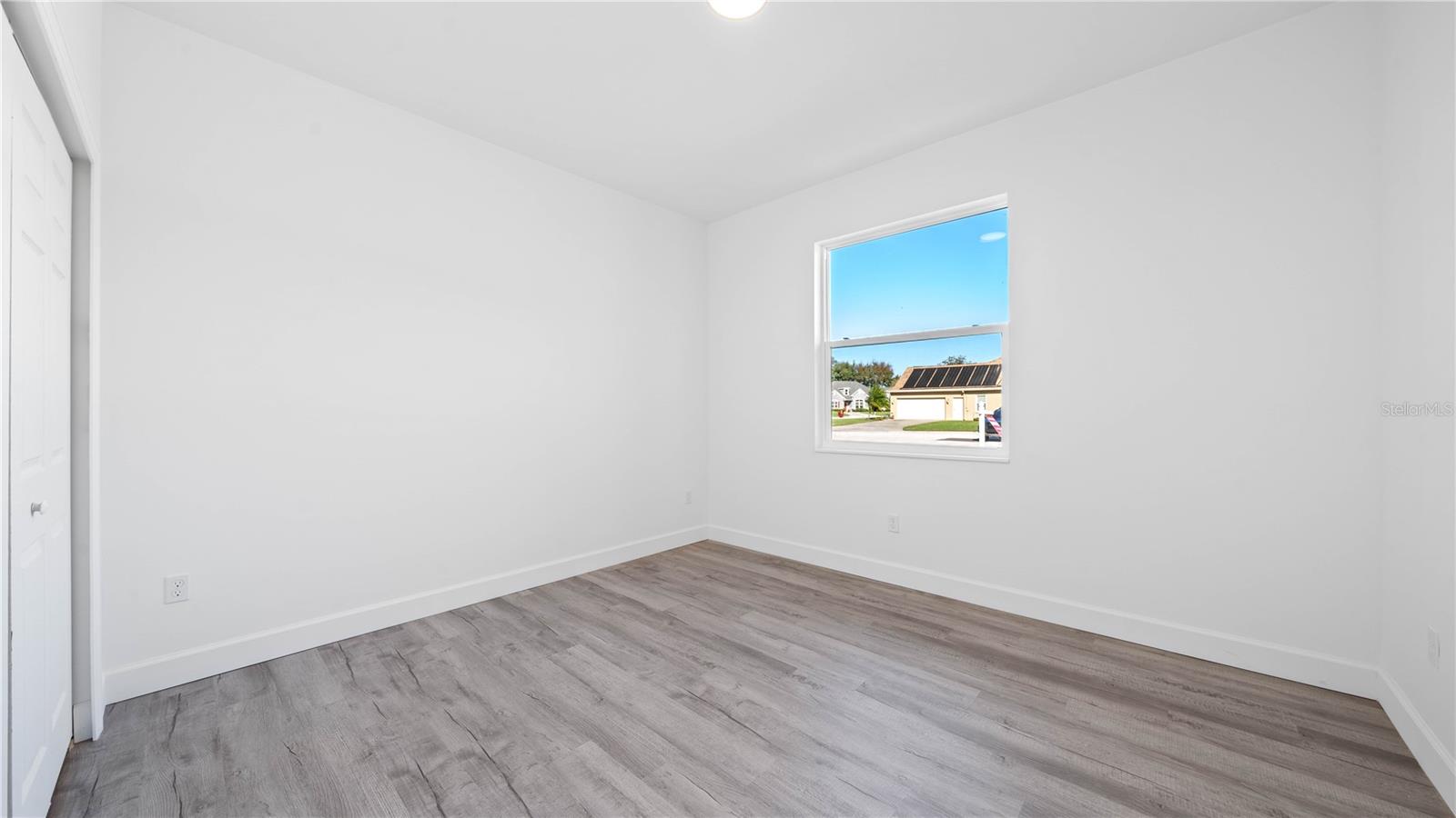 Image 16 of 41 For 703 Fox Gate Court