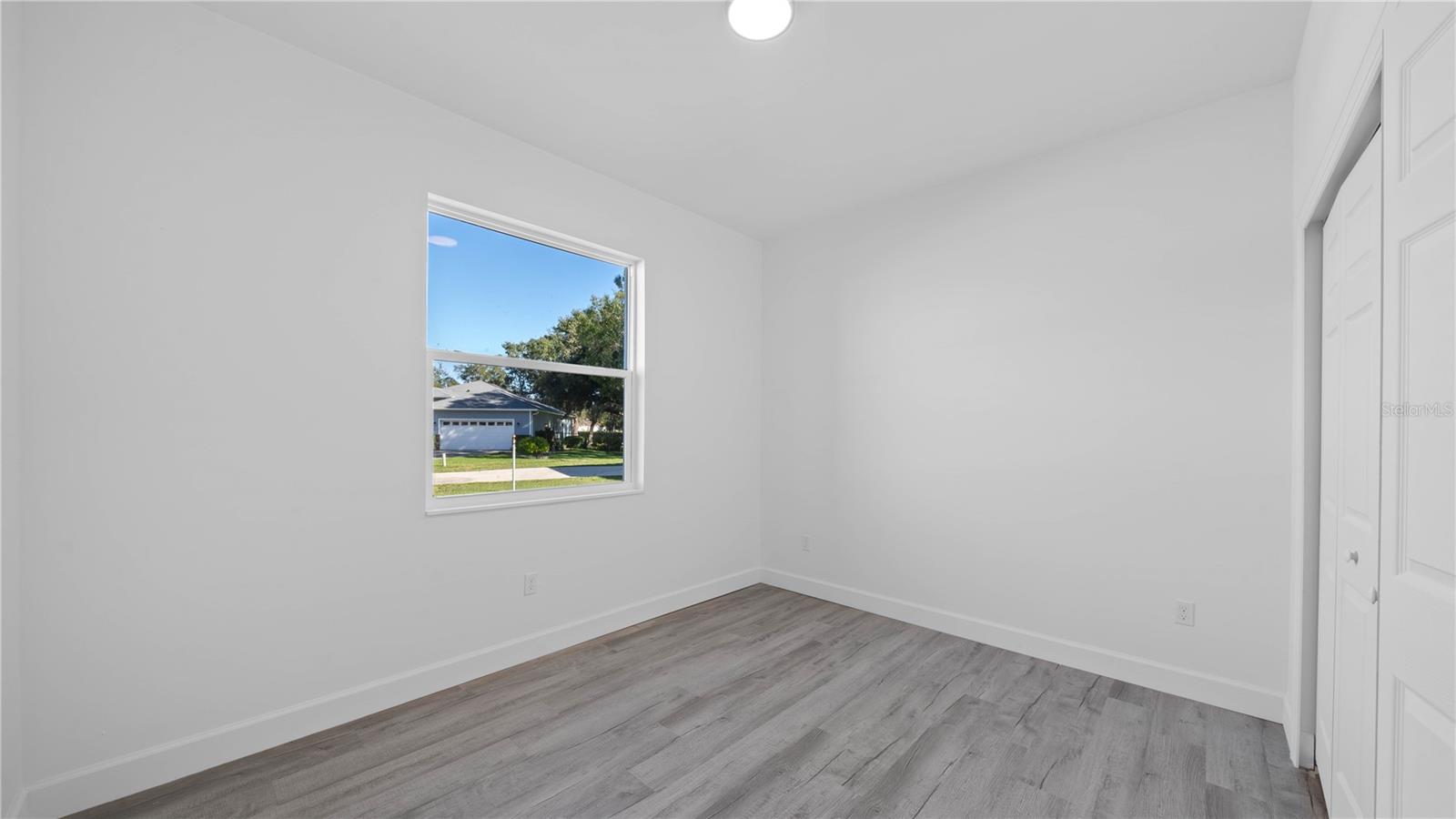 Image 18 of 41 For 703 Fox Gate Court