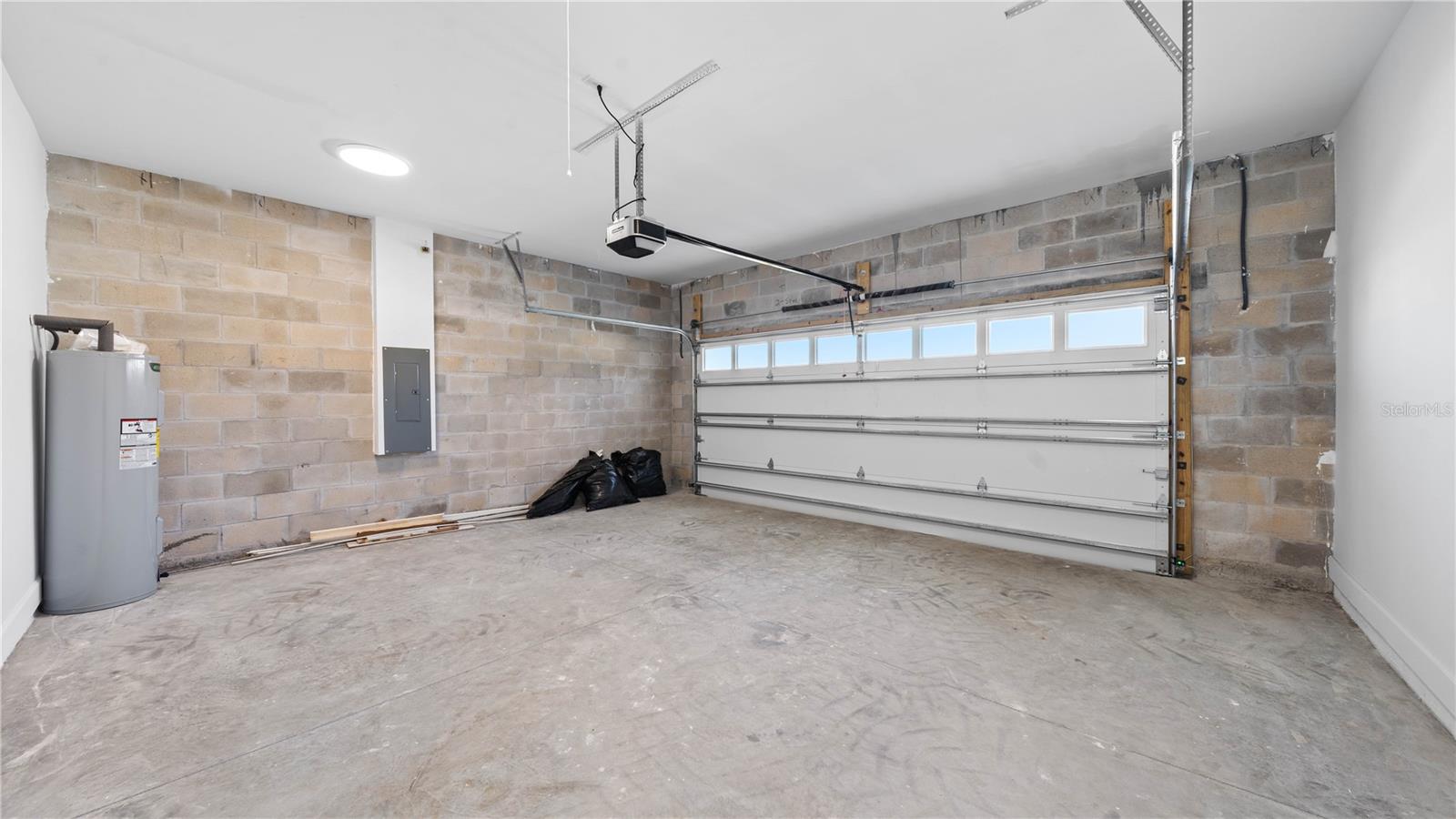 Image 30 of 41 For 703 Fox Gate Court