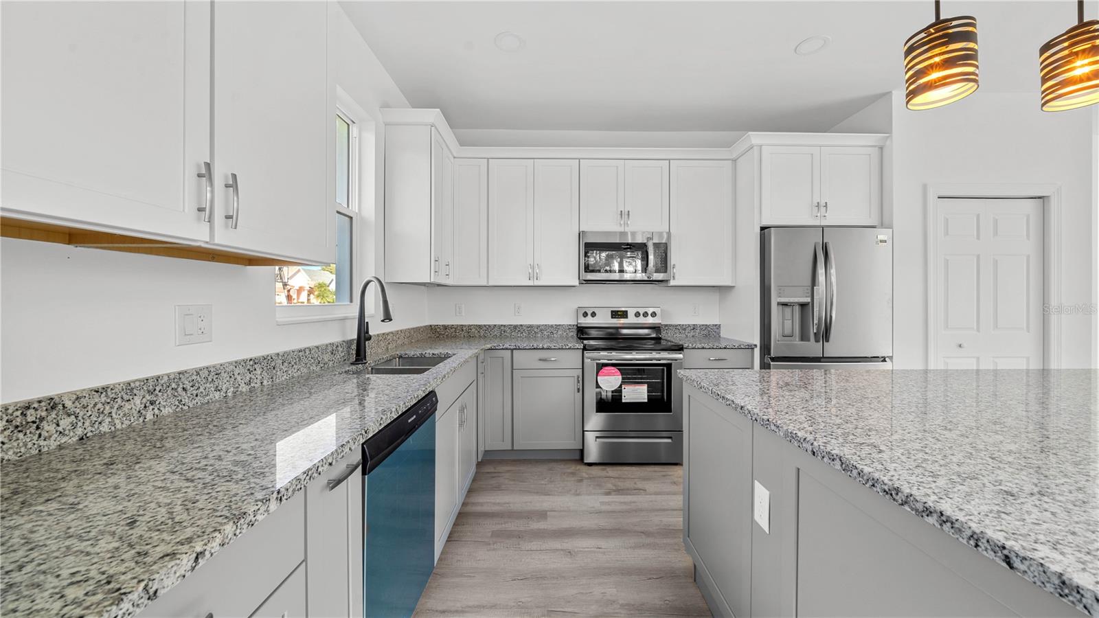 Image 6 of 41 For 703 Fox Gate Court