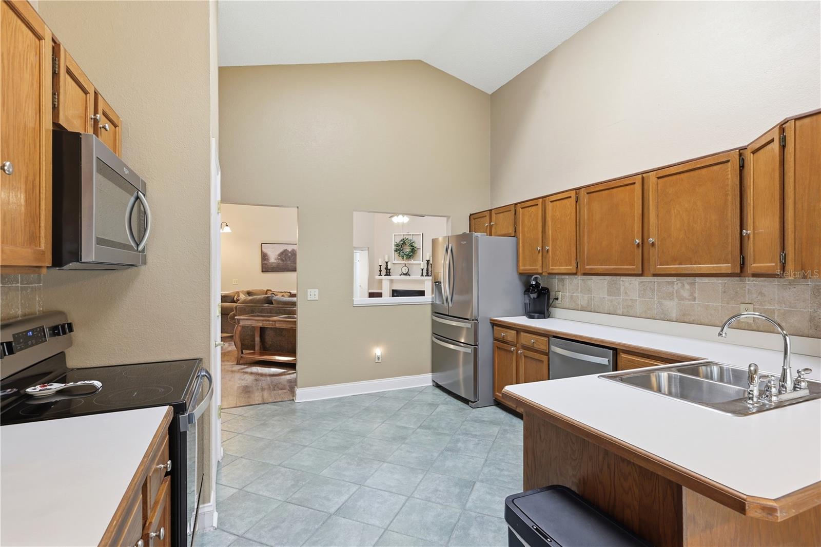 Image 7 of 16 For 4116 Cobble Stone Court