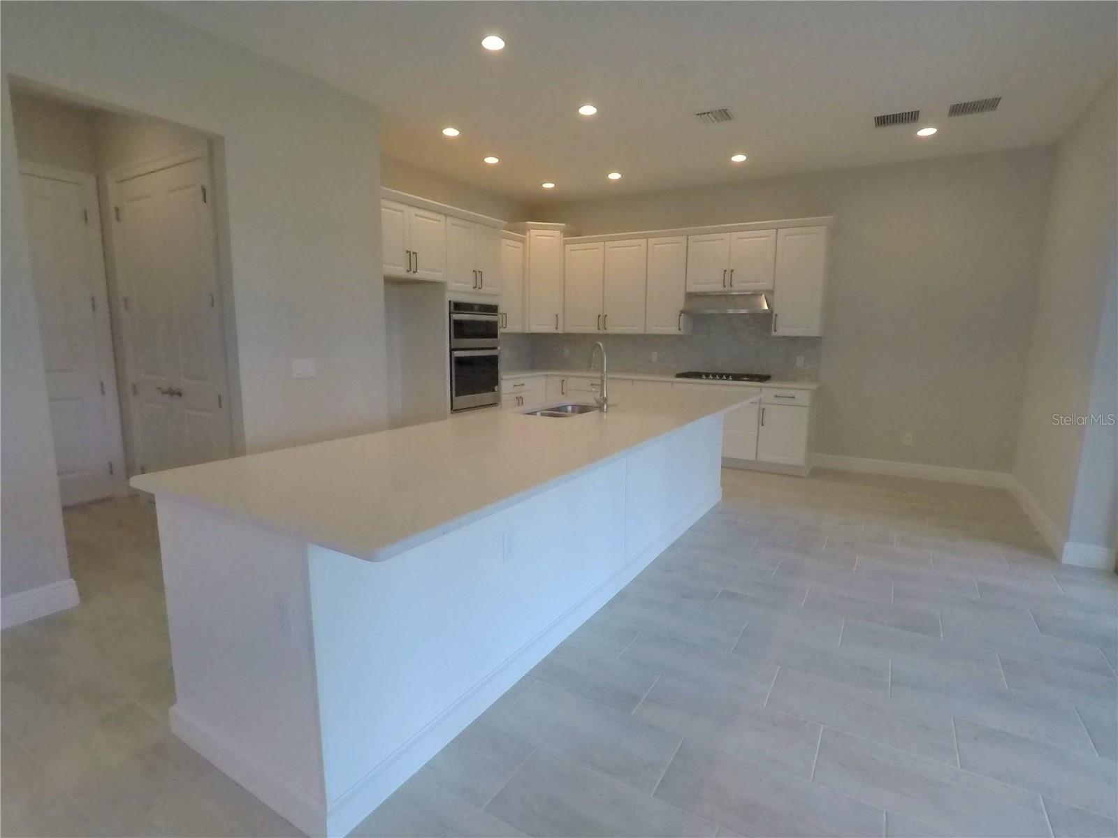 Image 11 of 24 For 15738 Shorebird Lane