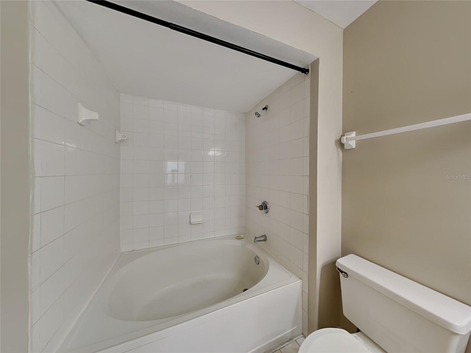 Image 12 of 15 For 490 Pin Oak Place 208