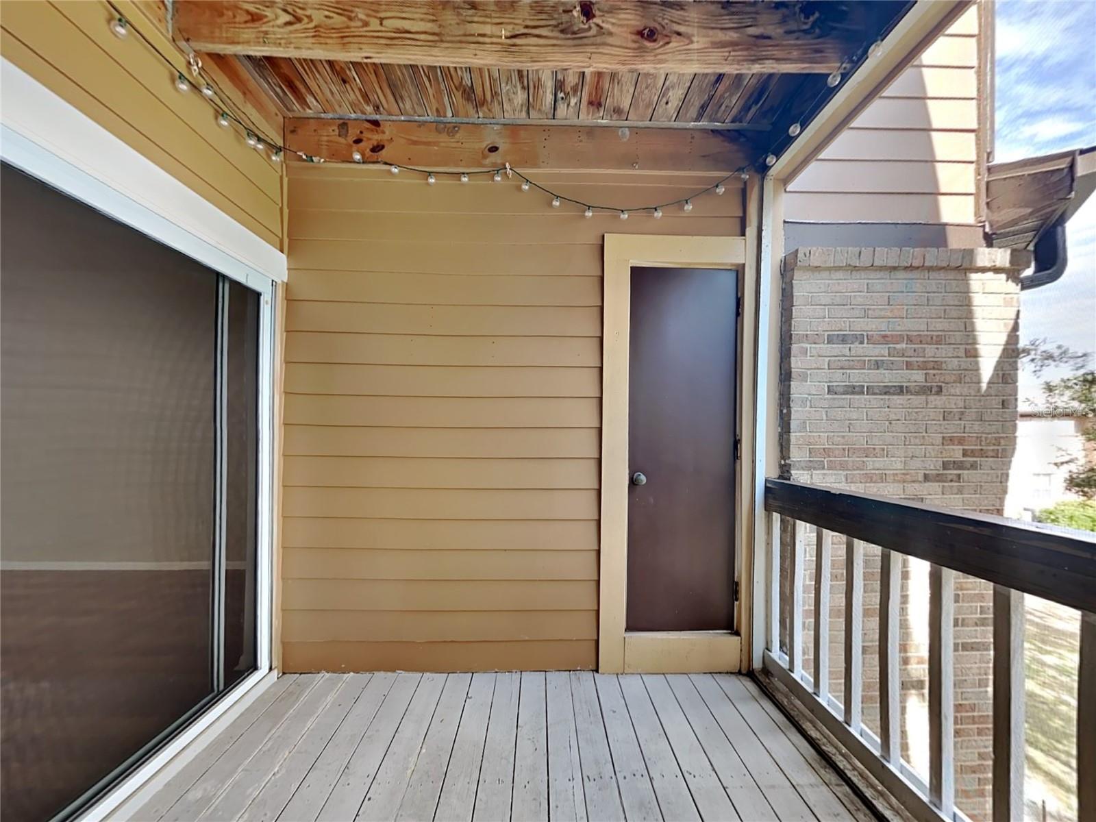 Image 14 of 15 For 490 Pin Oak Place 208