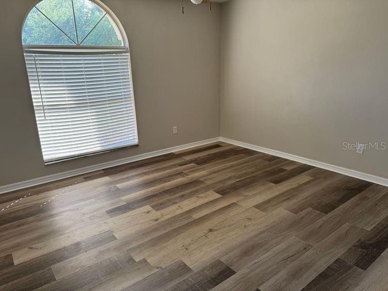 Image 13 of 22 For 839 Princeton Drive