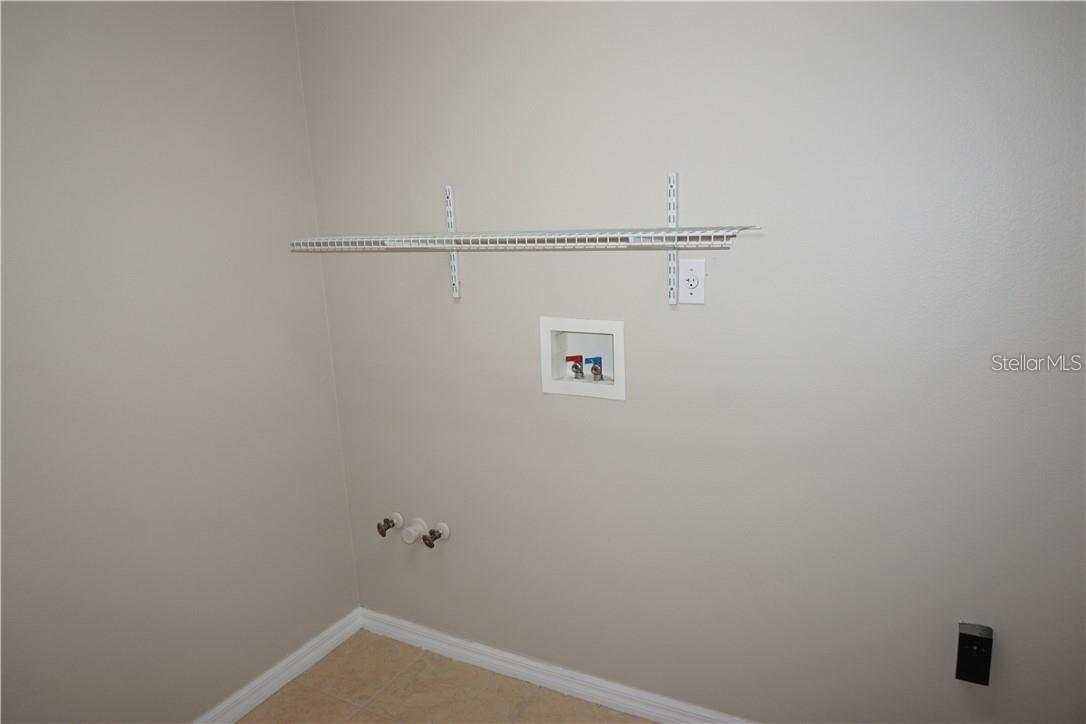 Image 17 of 22 For 839 Princeton Drive