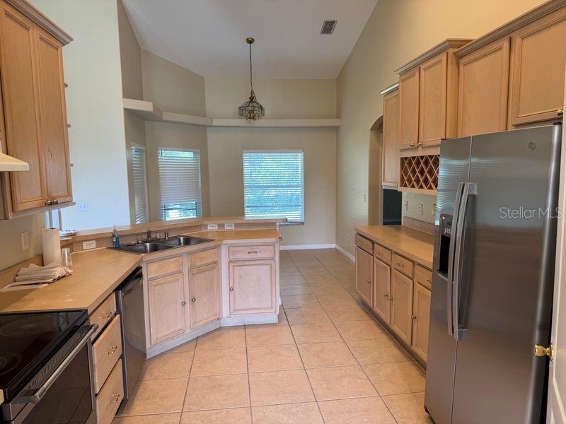 Image 2 of 22 For 839 Princeton Drive