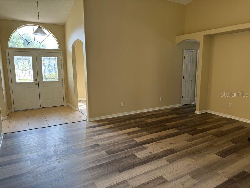 Image 3 of 22 For 839 Princeton Drive