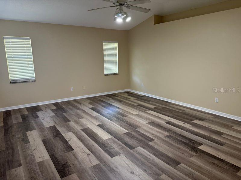 Image 4 of 22 For 839 Princeton Drive