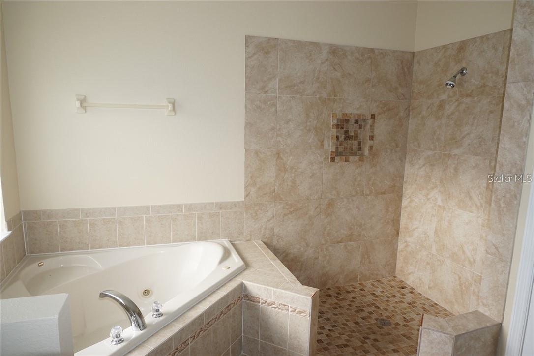 Image 5 of 22 For 839 Princeton Drive