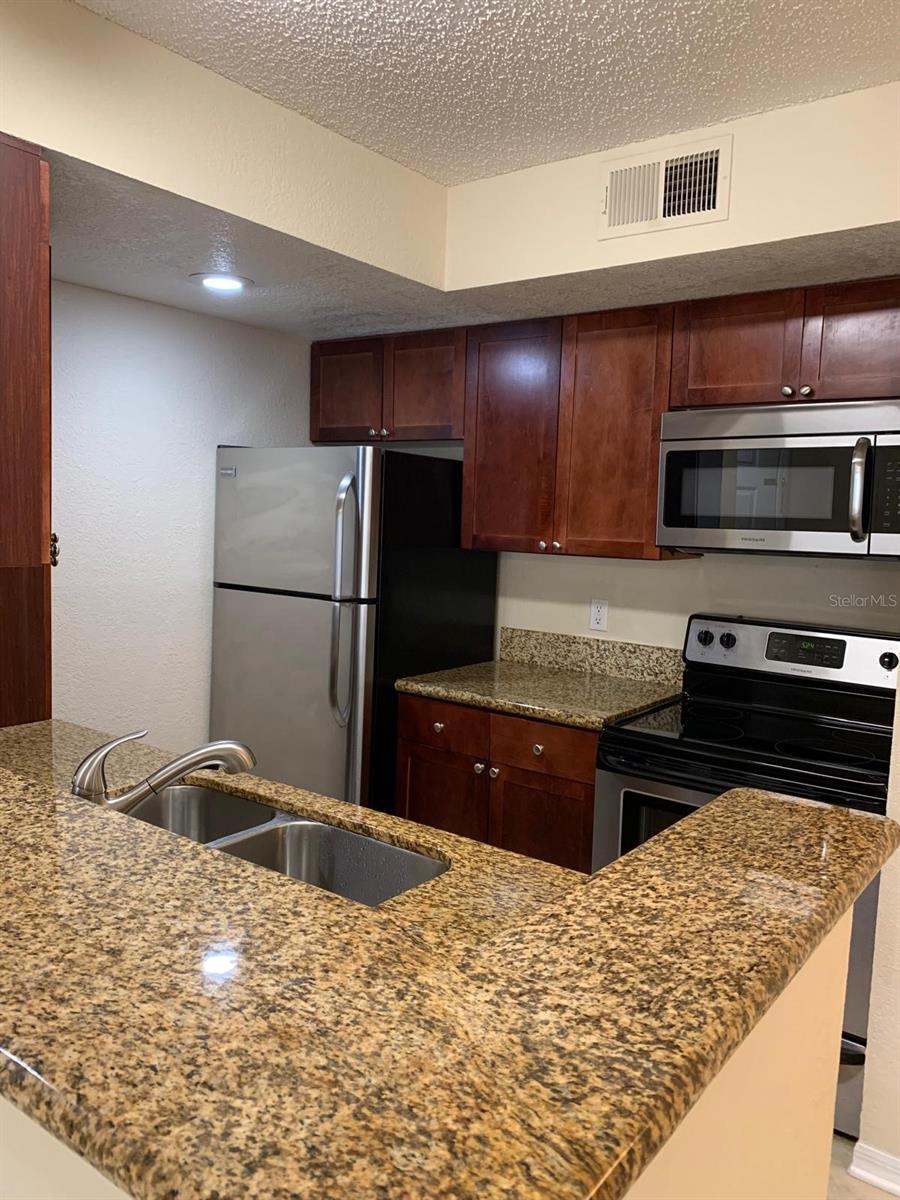 Image 2 of 19 For 5112 Conroy Road 14