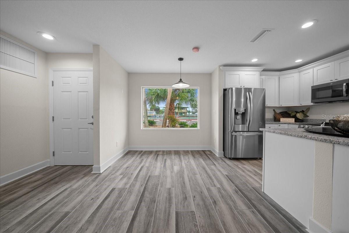 Image 11 of 58 For 11647 Kingfisher Court 11647