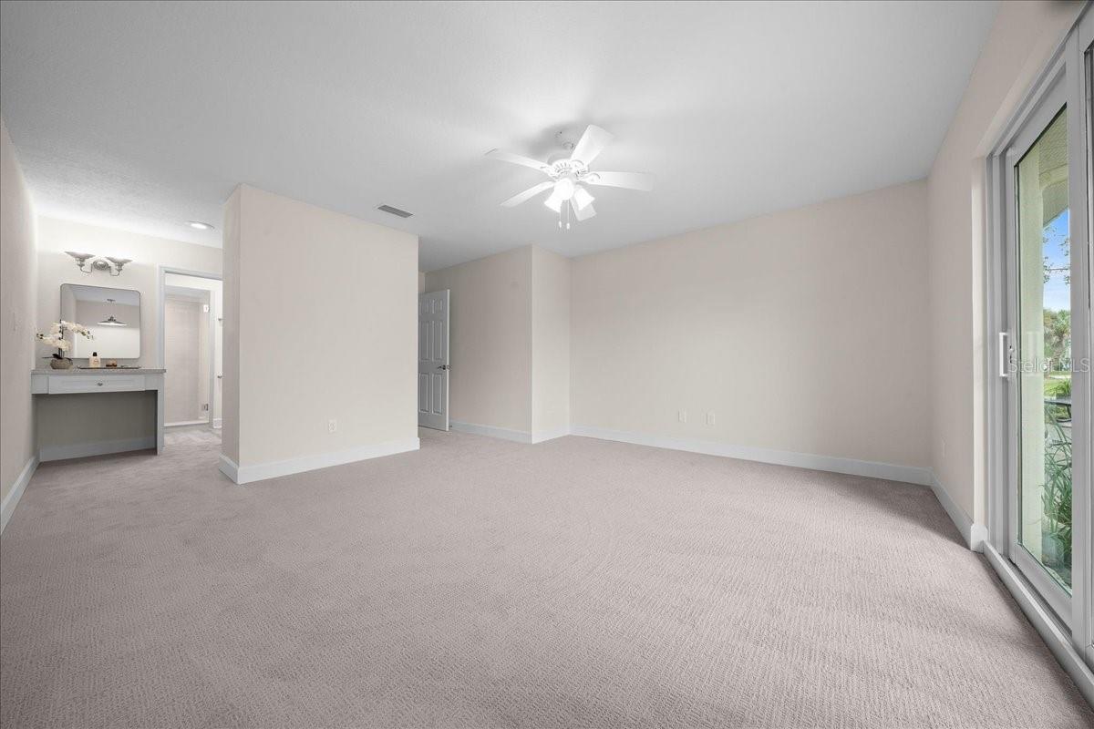 Image 31 of 58 For 11647 Kingfisher Court 11647