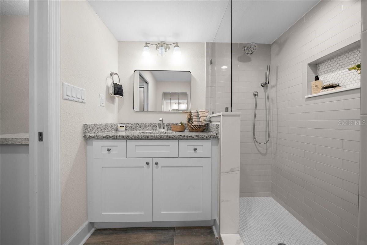 Image 35 of 58 For 11647 Kingfisher Court 11647