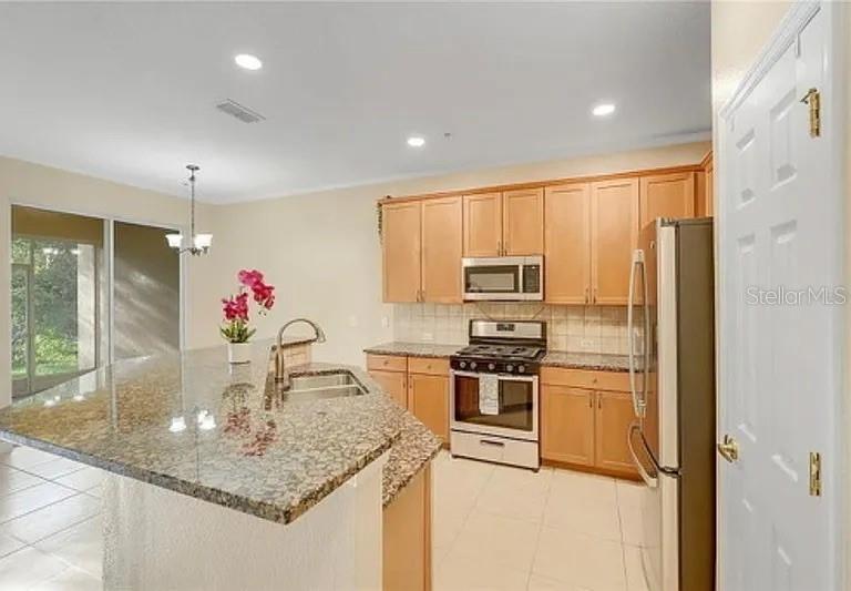 Image 7 of 22 For 839 Assembly Court