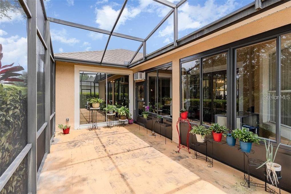 Image 26 of 28 For 10001 Highland Woods Court