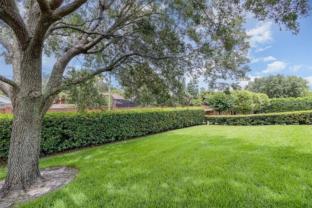 Image 28 of 28 For 10001 Highland Woods Court