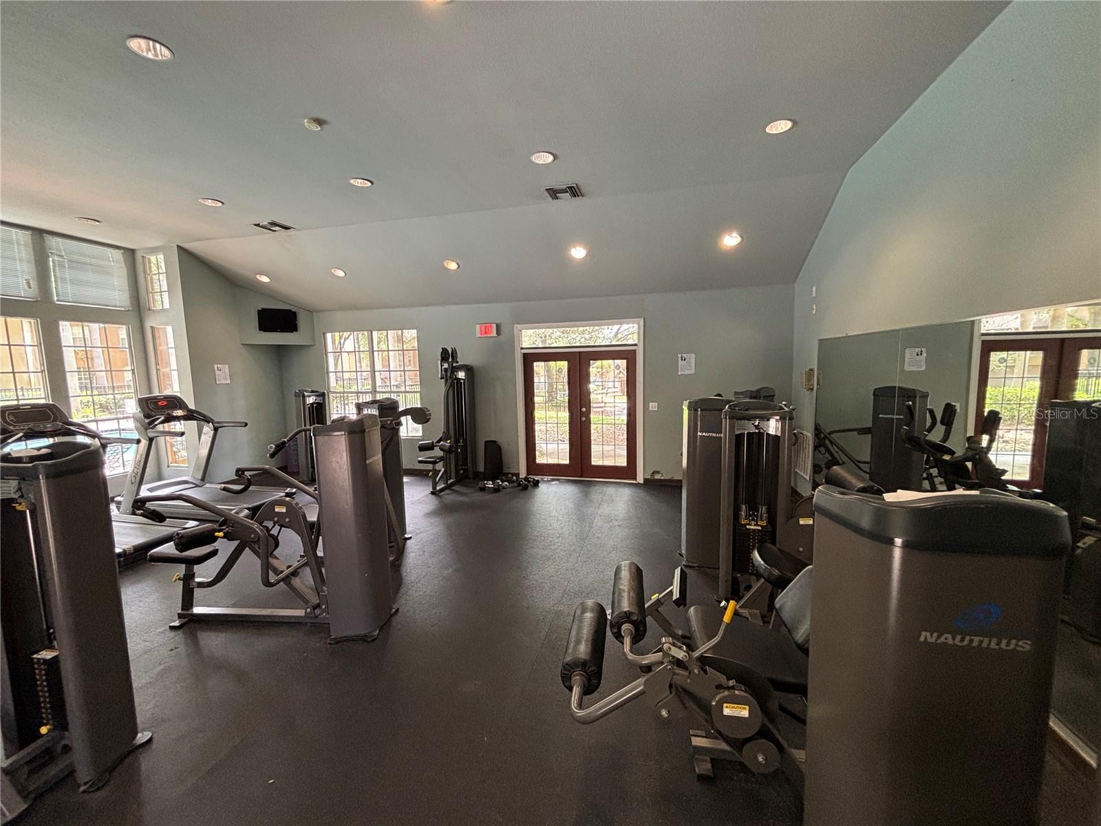 Image 23 of 27 For 6340 Raleigh Street 1001