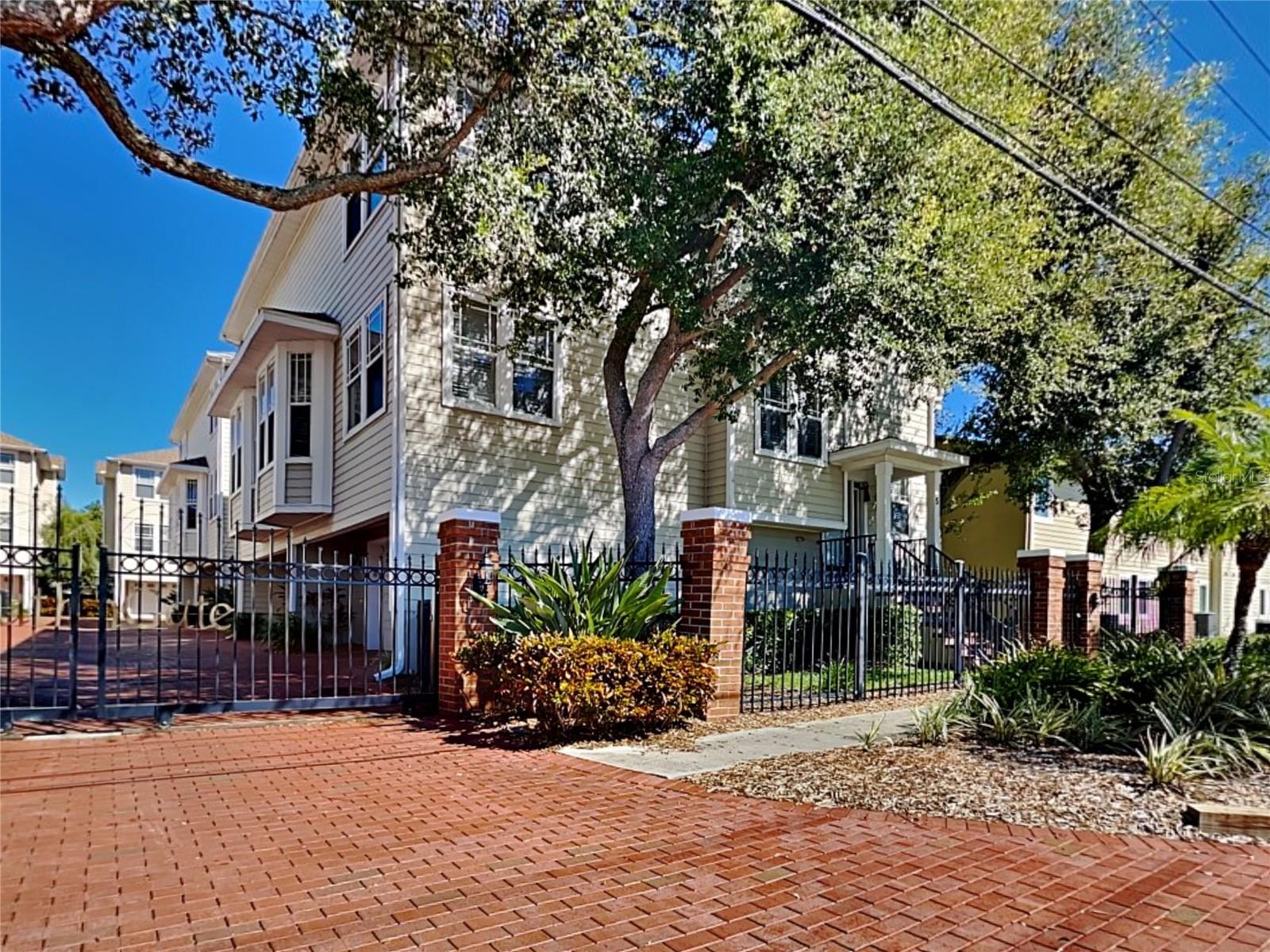 Image 21 of 21 For 3315 De Leon Street 6