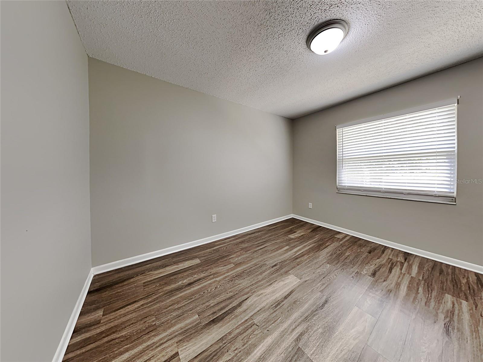 Image 11 of 19 For 2143 Creek Side Drive