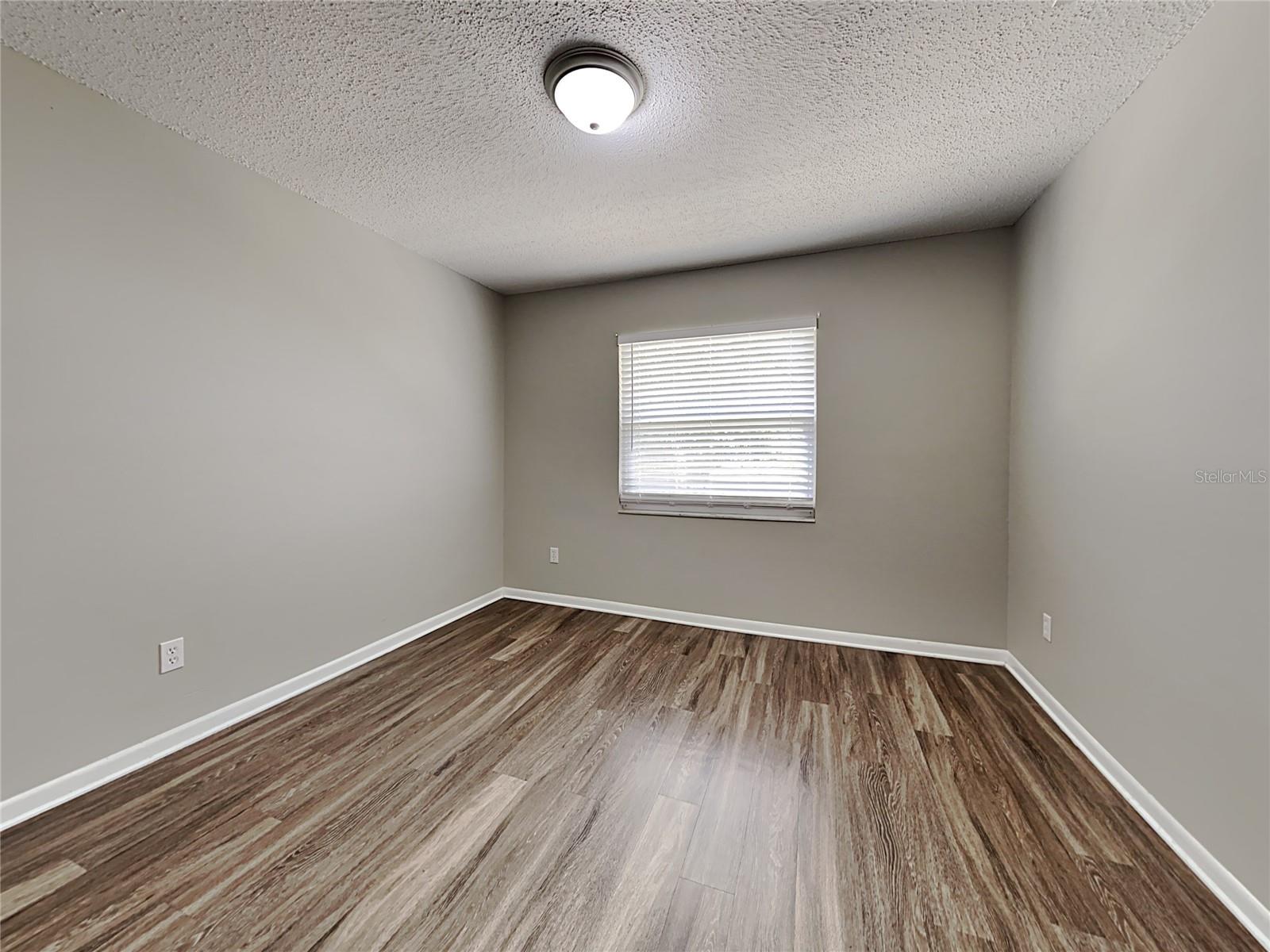 Image 12 of 19 For 2143 Creek Side Drive