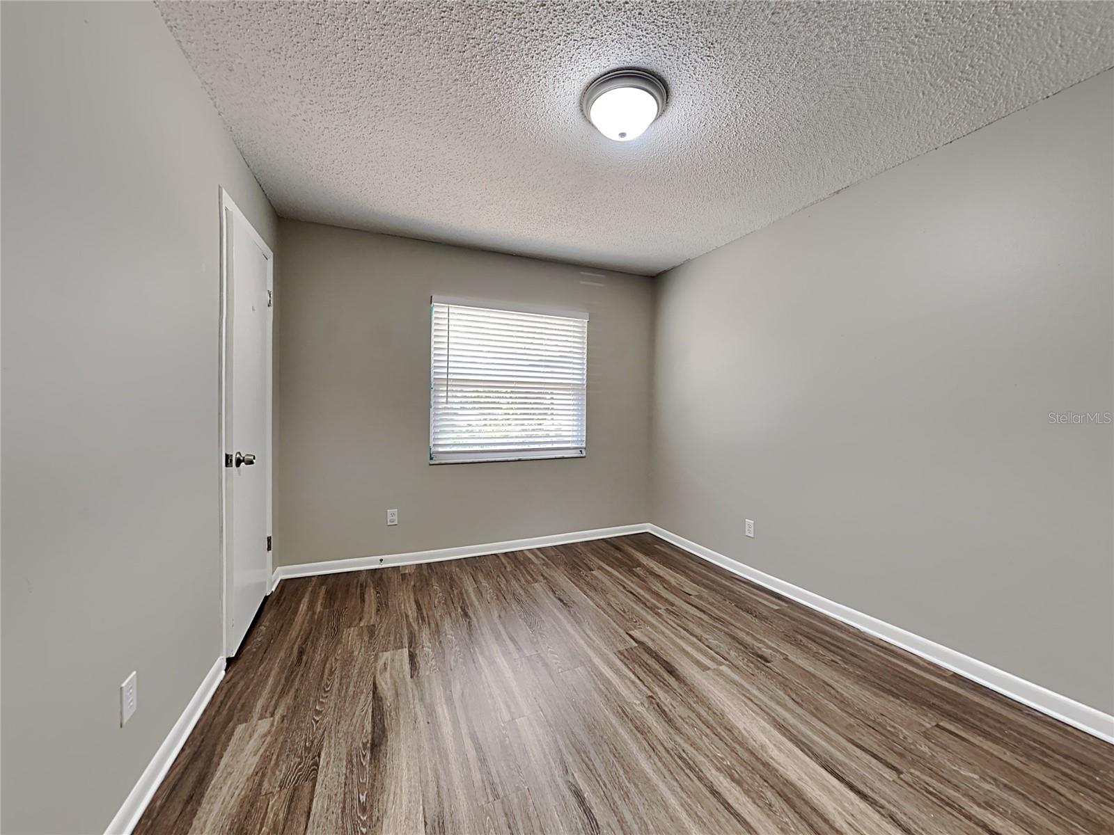 Image 13 of 19 For 2143 Creek Side Drive