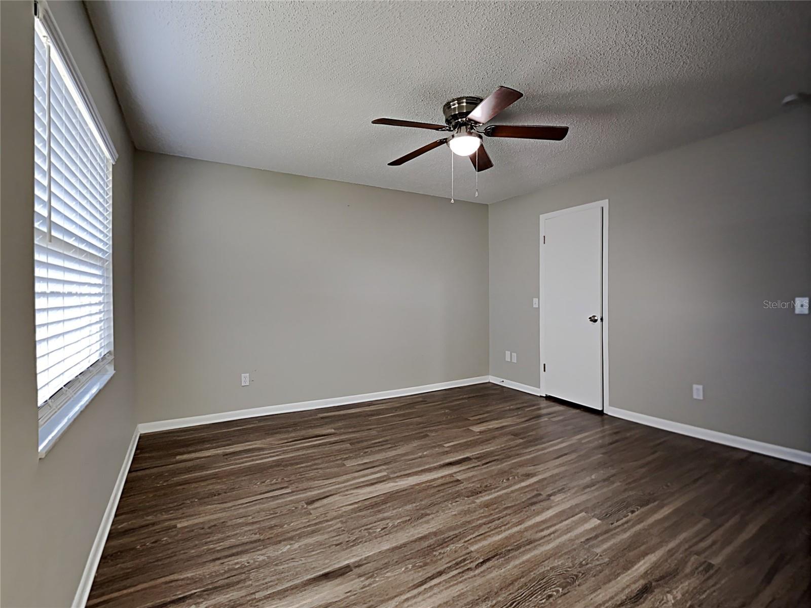 Image 8 of 19 For 2143 Creek Side Drive