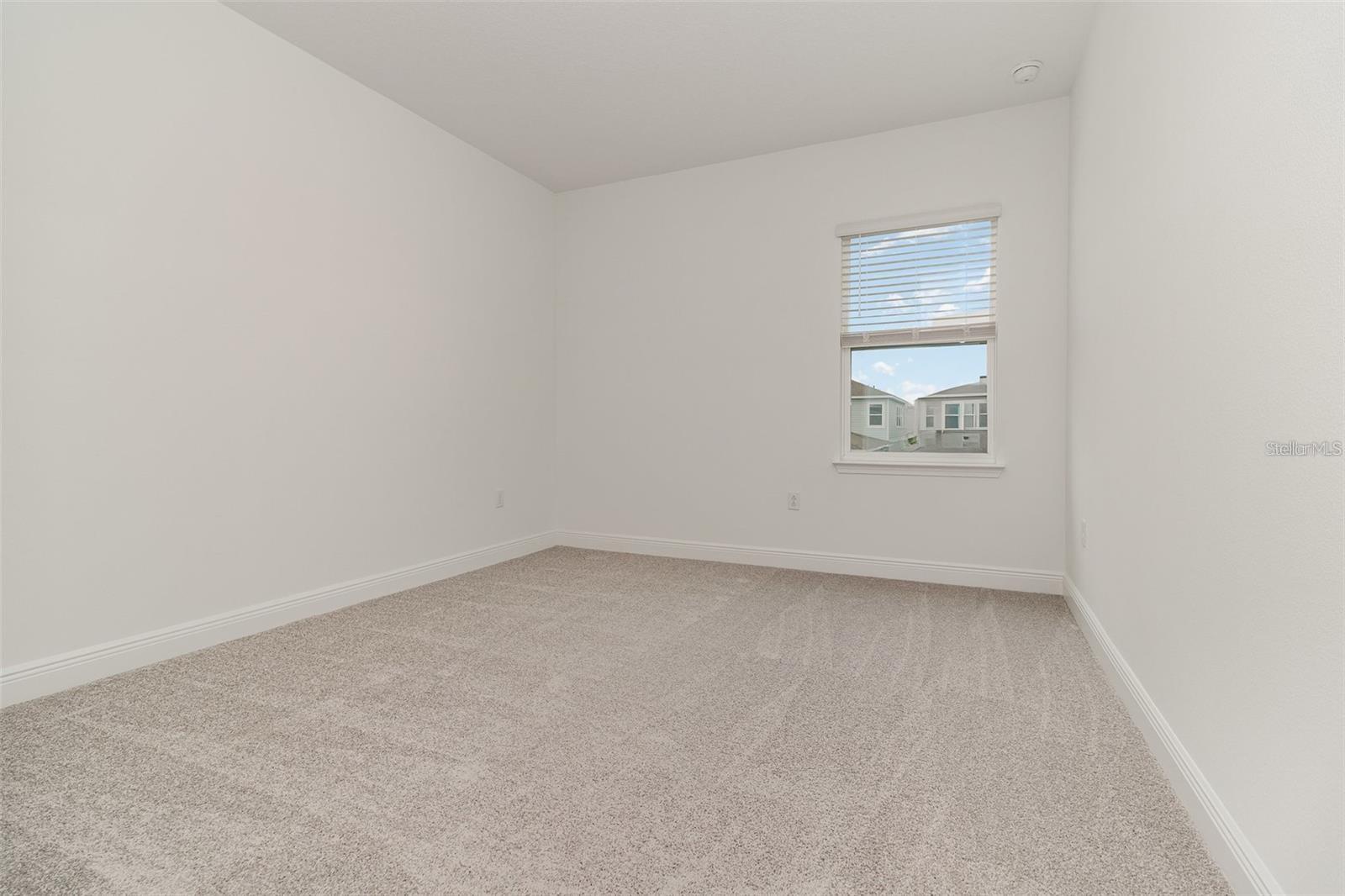 Image 11 of 15 For 16758 Hamlin Vista Alley