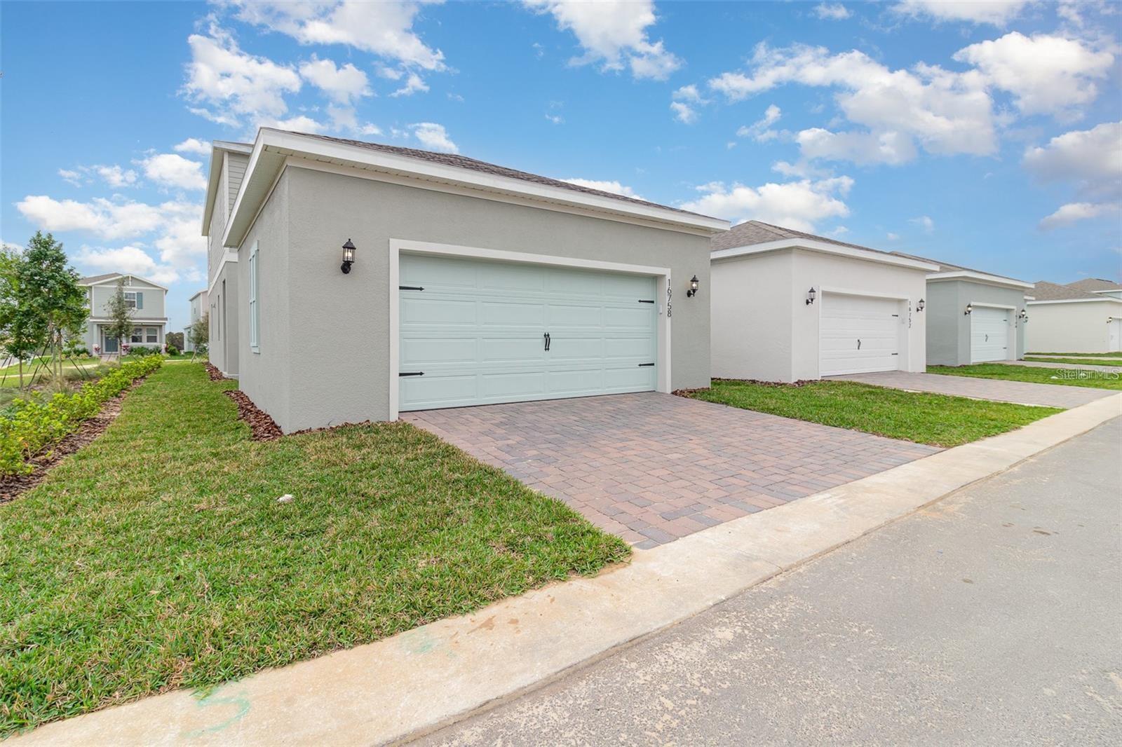 Image 15 of 15 For 16758 Hamlin Vista Alley